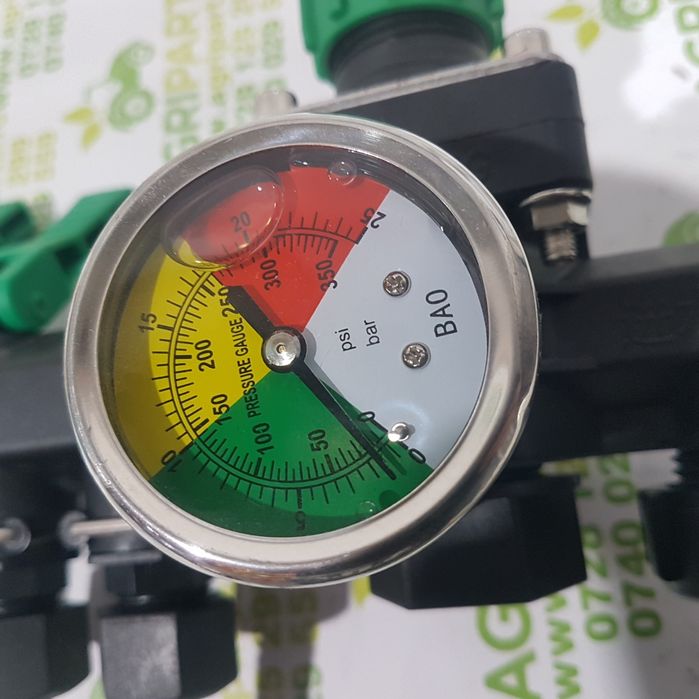 Distribuitor erbicidat 4 canale cu ceas