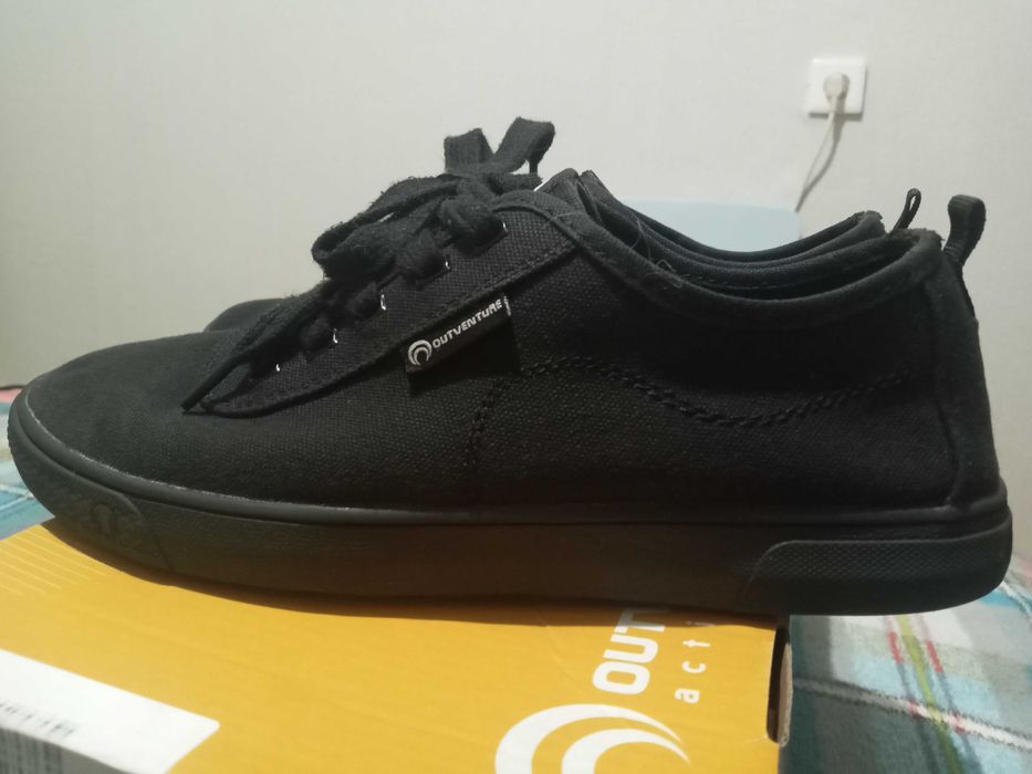 Кроссовки Outventure
