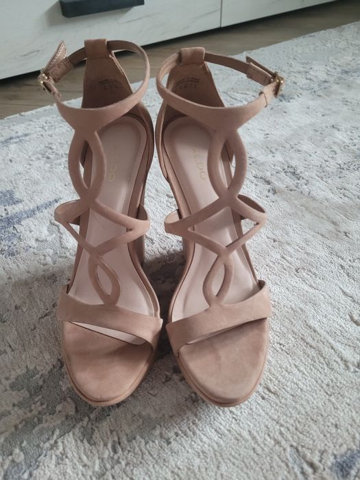 Sandale ALDO cu platforma