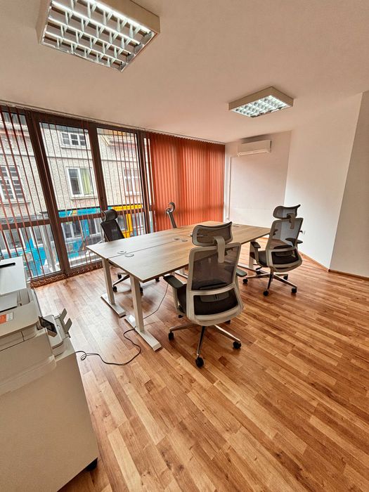 Офис под наем, център ЖП гара