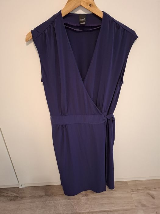 Rochie petrecuta Esprit