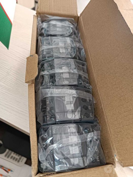 Продаются оригинальные контакторы магнитные пускатели)EATON XTTC09-11.