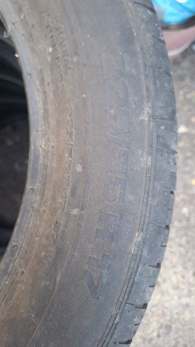 Vând anvelope vara 205 55 R17