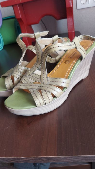 Босоножки на платформе хорошие