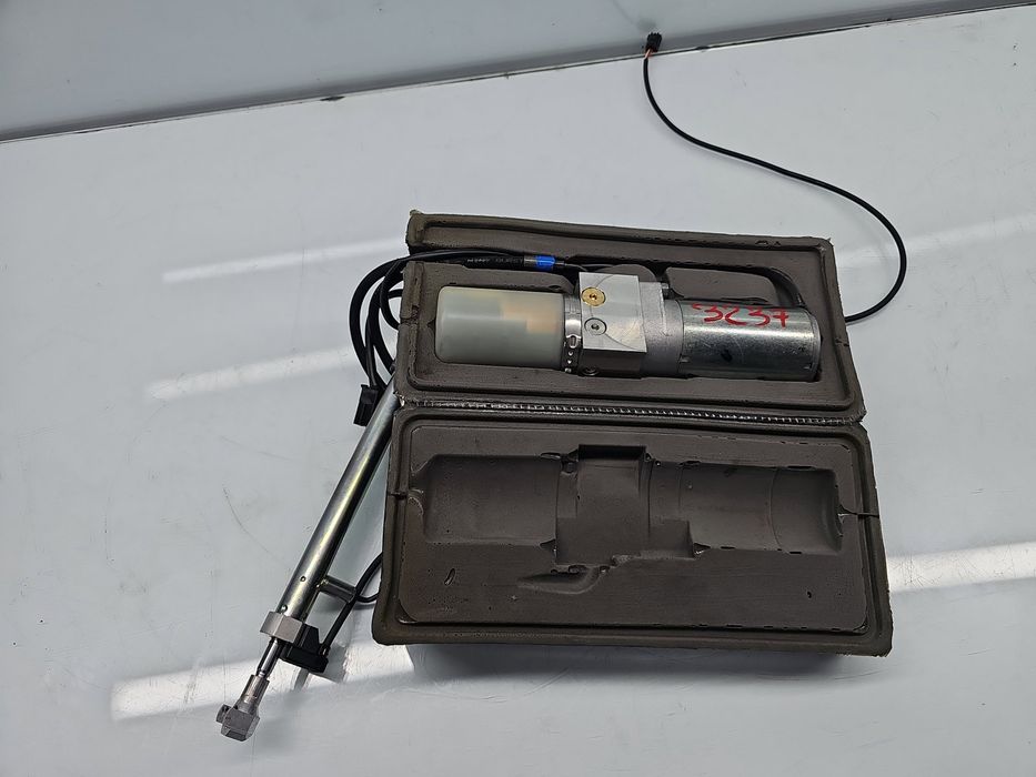 Pompa hidraulica ridicare portbagaj Mercedes Clasa S (W221) [Fabr 2005
