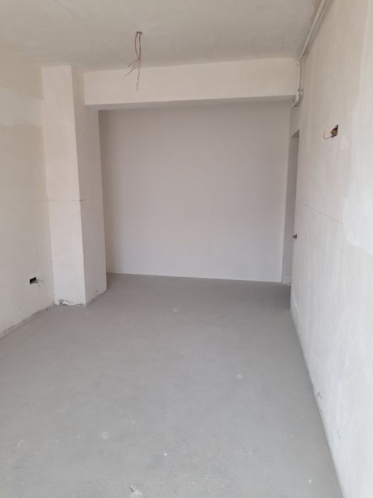 Garsoniera cu loc de parcare - Zona Compozitori