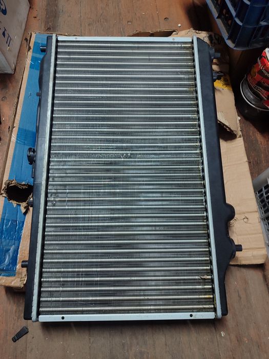 Радиатор на Ауди 80 Б4 С4 Б3 А6