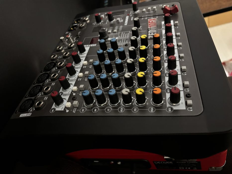Mixer audio - Allen & Heath ZEDi-10FX – stare impecabilă