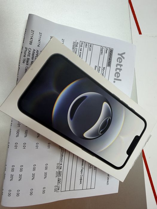 iPhone 16e Black 128 от Yettel! 3г гаранция