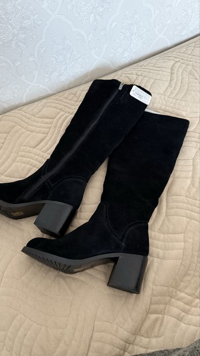 Зимние замшевые сапоги