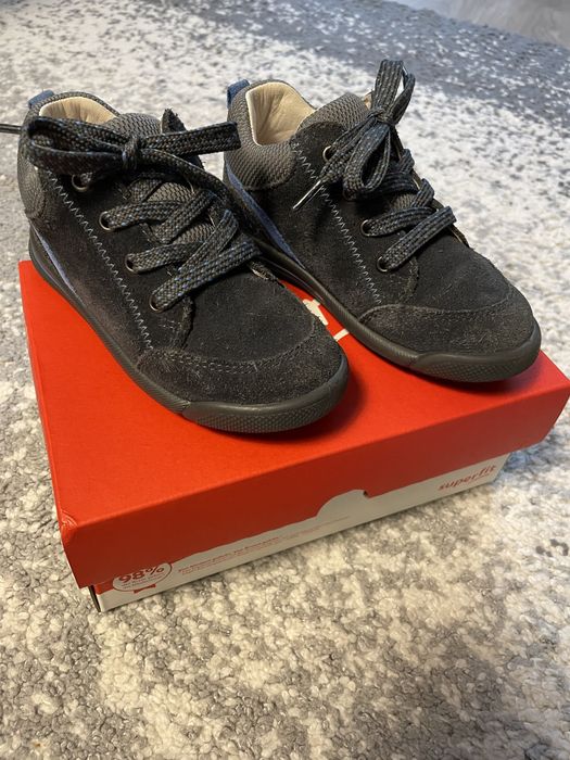 Incaltaminte din piele Superfit nr. 24