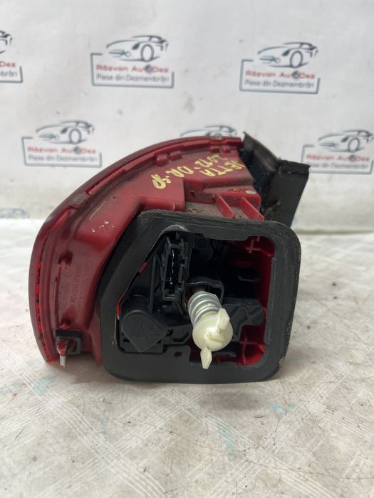 stop dreapta aripa volkswagen jetta - motorina 2012