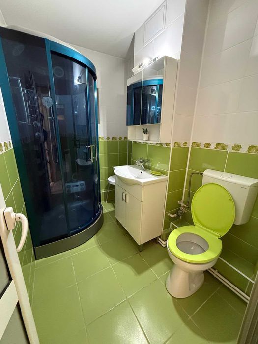 Vând apartament 3camere