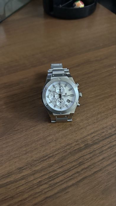 Часы Daniel Klein