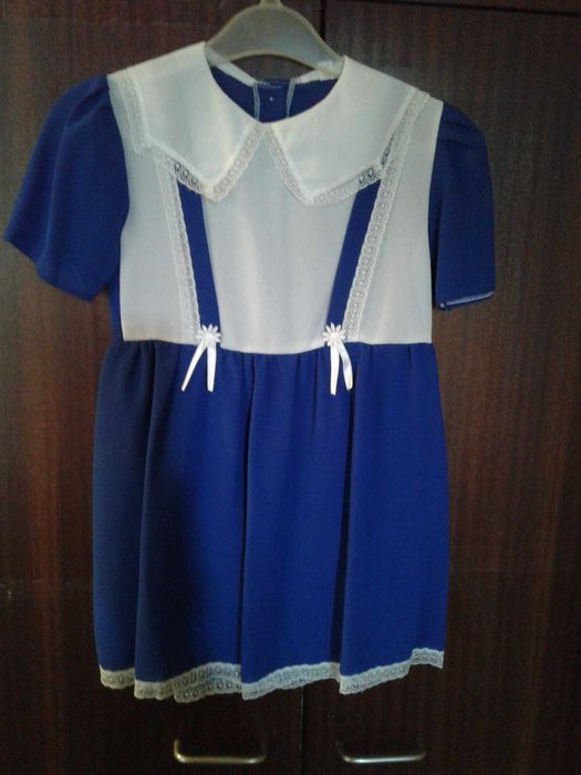 Детски рокли за 6-8год