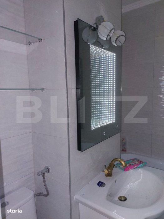 Apartament 3 camere,gradina si parcare, 52 mp, Aleea Postavarului