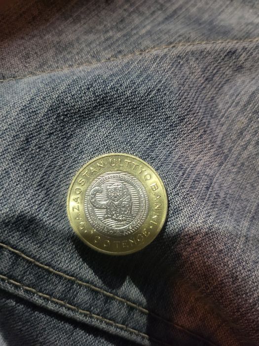 Продам Юбилейные сто тенге