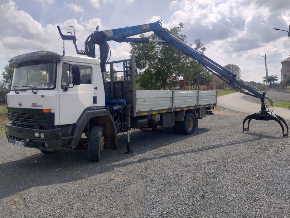 Camion cu macara forestiera Z
