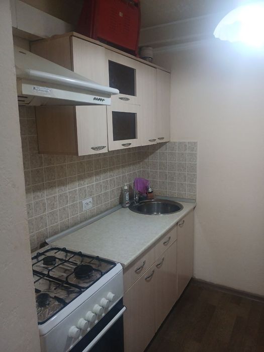 Метро Хамзада 1-хонали квартира хамма обстоновкаси бор. 1/1/5 Цена350$