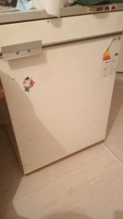 Продам морозильник