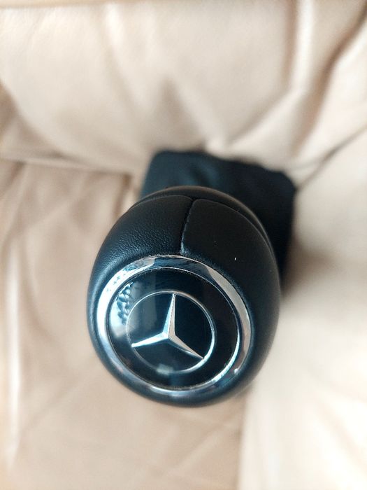 W204 Топка скоростен лост автомат за Мерцедес Ц класа 2007-2014