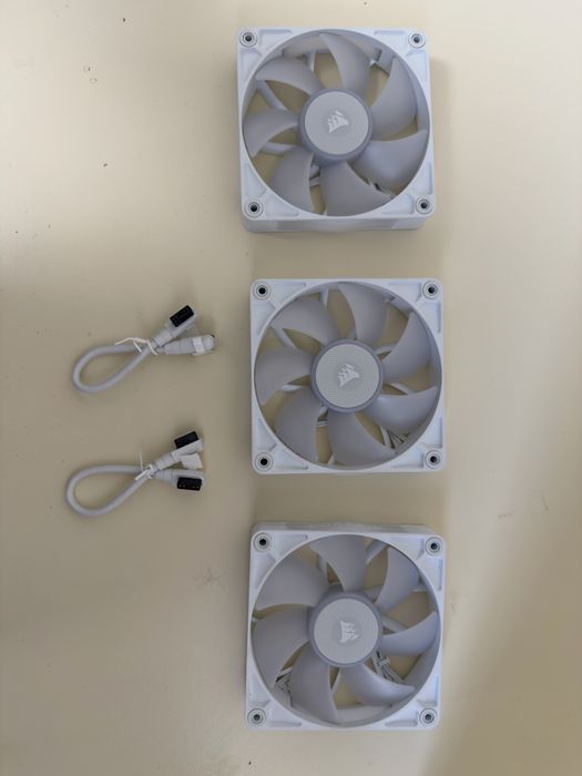 Vand Fan uri Corsair RX 120