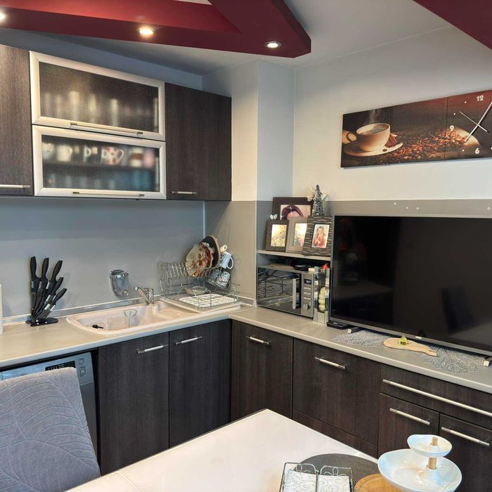 Продава се Тристаен апартамент в Варна, Владислав Варненчик - 68 кв.м за 2427 €/кв.м - Снимка #1