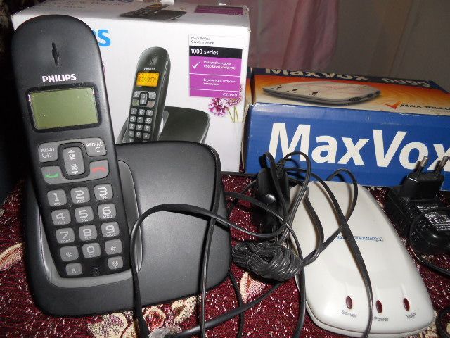 Домашен телефон Филипс СД1901 и МАКСВОКС 0999