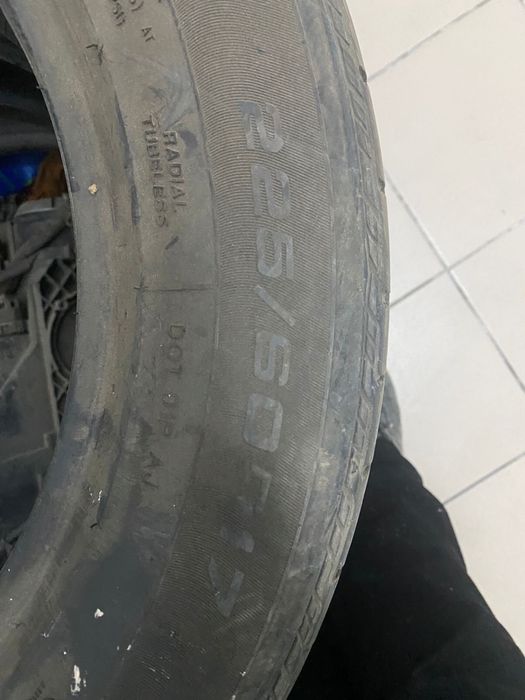 Продам комплект шины 225/60/17