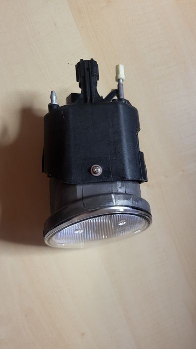 Halogen Nissan Navara D22