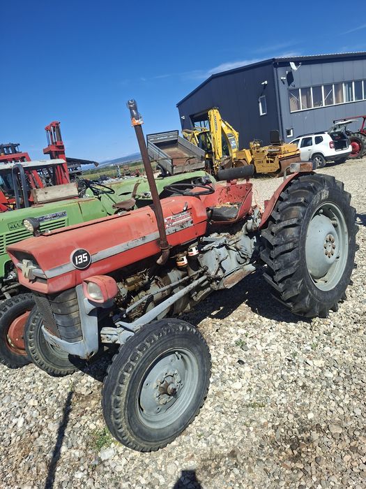 Tractor massey ferguson 135
