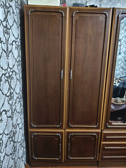 Продам шкаф стенку