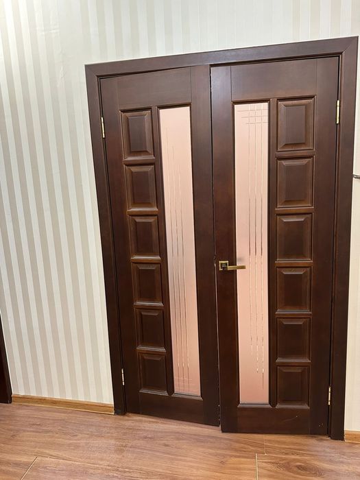 Продаю бу межкомнатные дверей