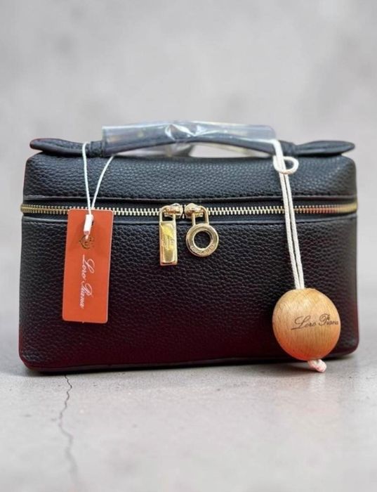 Най уникалните модели дамски чанти.