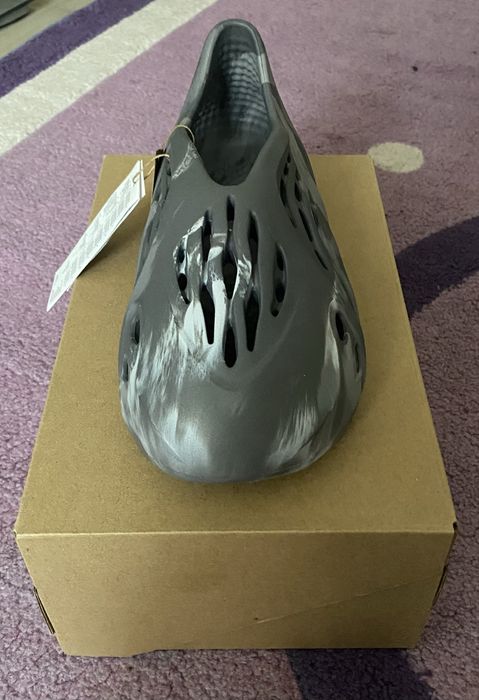 Adidas Yeezy Foam Runner