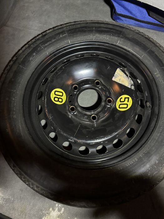 Продавам патерица чисто нова 15ска цена 50 лв. За повече инфо на лично