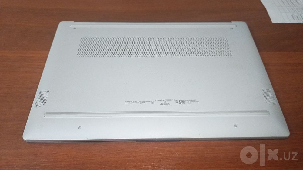 Hp laptop ideal holatda