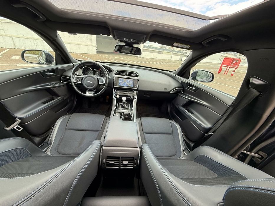 Jaguar XE R-sport, an 2016