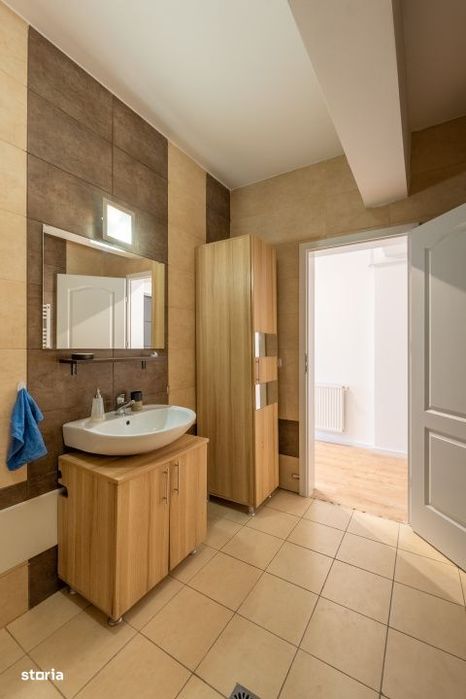 EXCLUSIV 2 camere decomandate, terasa de 60 mp, garaj inclus
