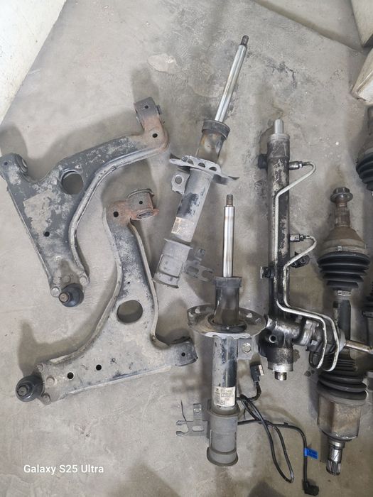 Opel astra h 1.9 рейка лагер главина амортисиьори