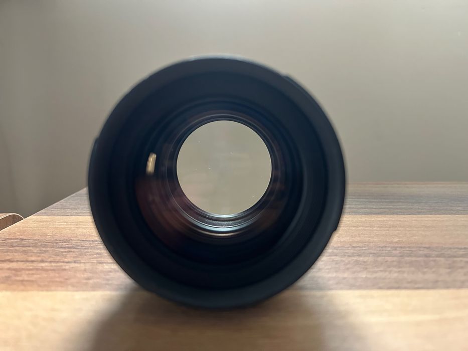 Samyang 85 mm T1.5 SONY A APSC - cine lens