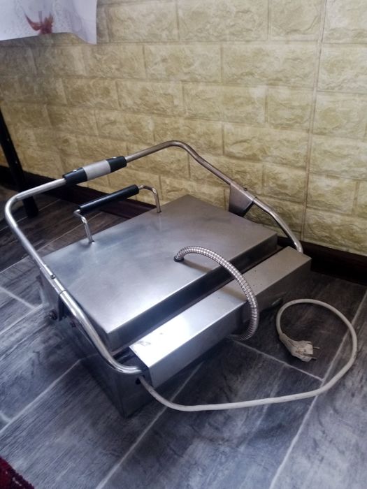 Toaster aparat ideal holatda