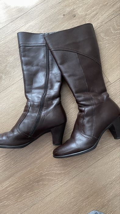 Cizme piele naturala, maro, marime 39, potrivite si la 38 imblanite