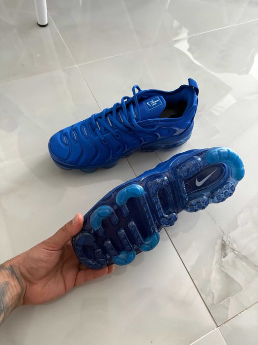 NIKE Air VaporMax Plus