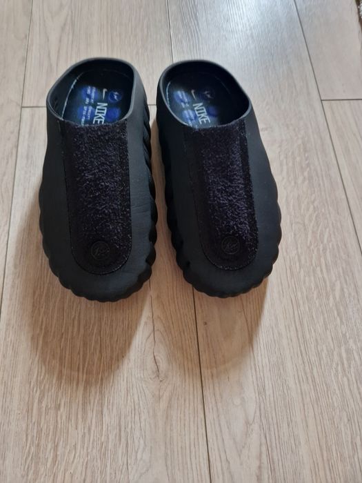 Vând șlapi nike mind 001