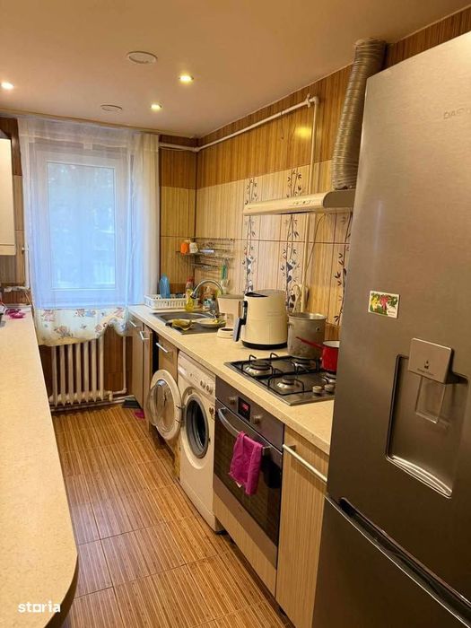 Apartament 3 camere in Deva, zona Licee