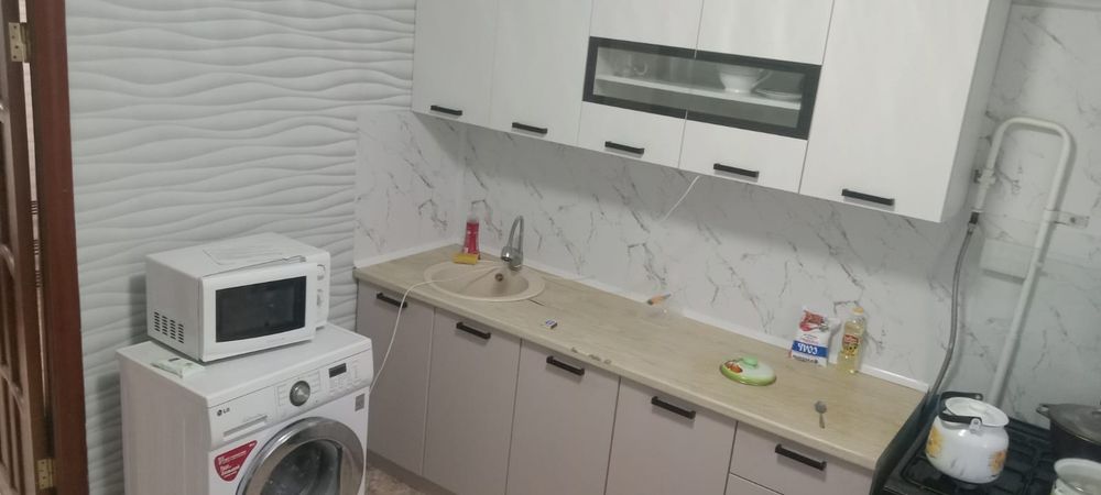 Сдам 2 ком.квартиру помесячно