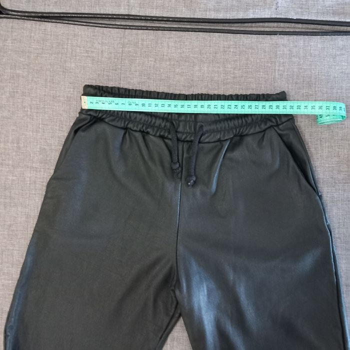 Кожен спортен панталон