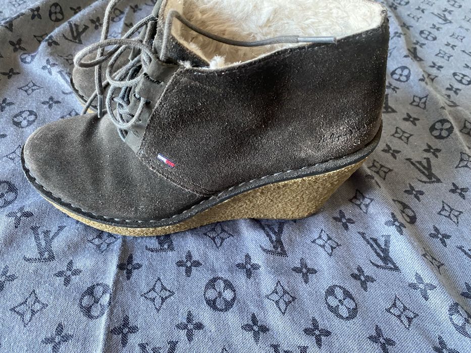 Ghete Tomy Hilfiger blanite