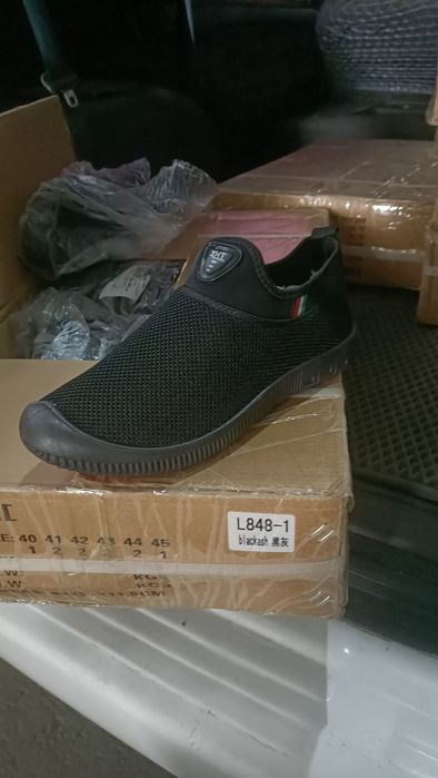 Кросовки мужские продам